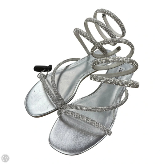 Sandals Flats By Steve Madden In Silver, Size: 9