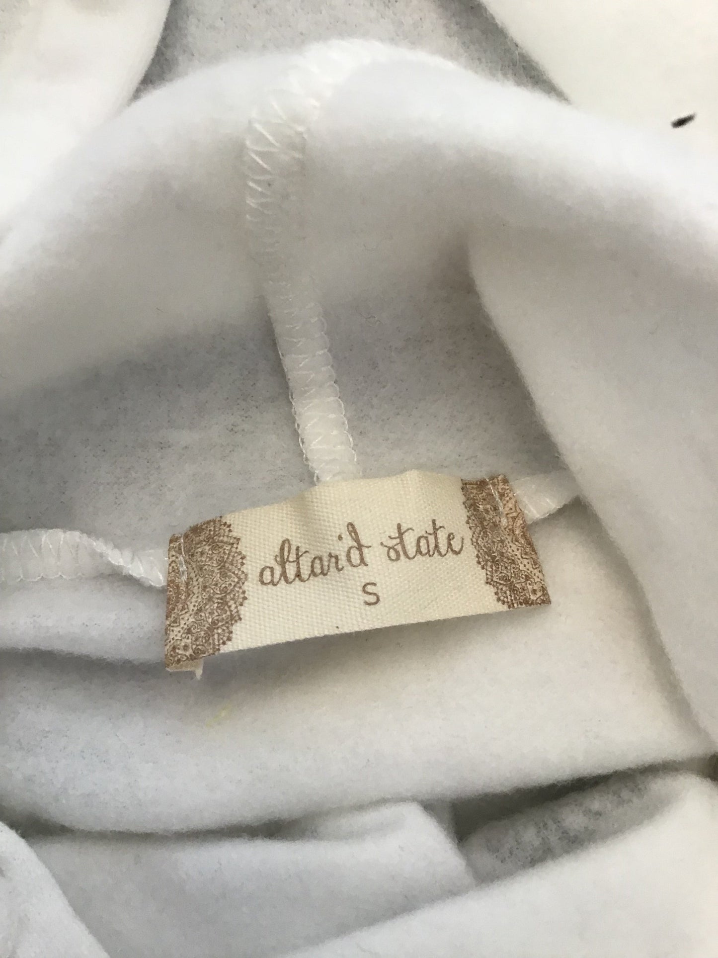 White Sweatshirt Hoodie Altard State, Size S