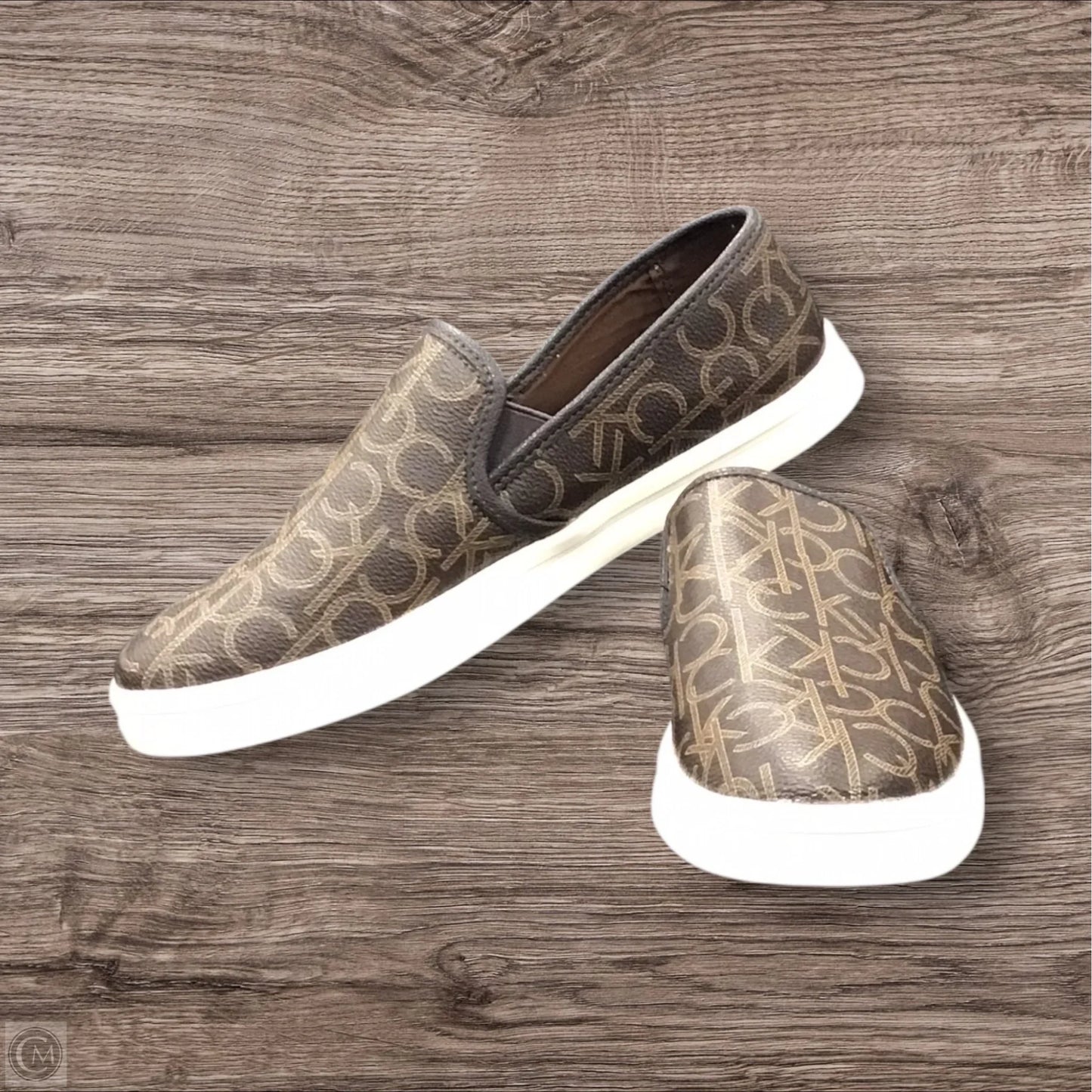 Shoes Flats By Calvin Klein In Brown & White, Size: 8.5