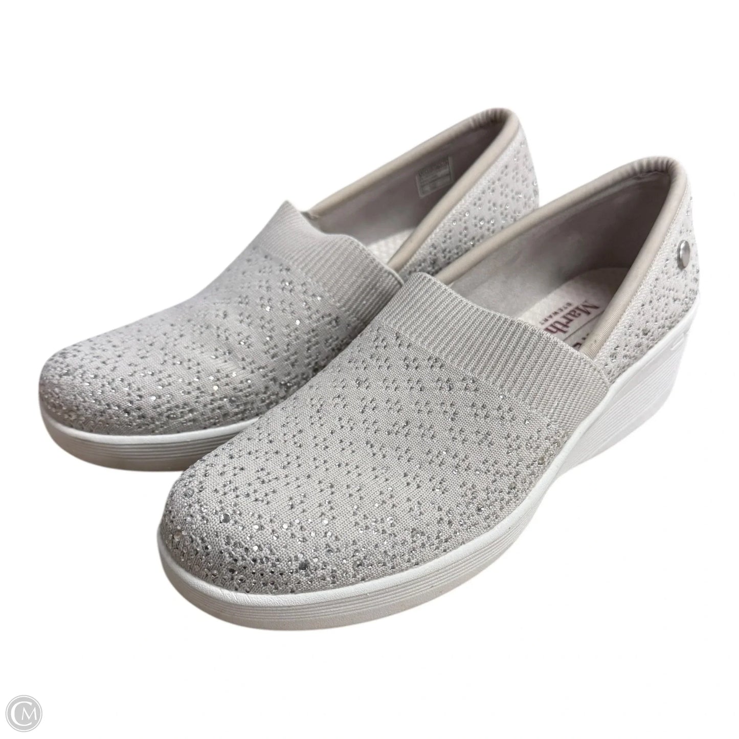 Shoes Sneakers By Skechers In Grey & Silver, Size: 9.5