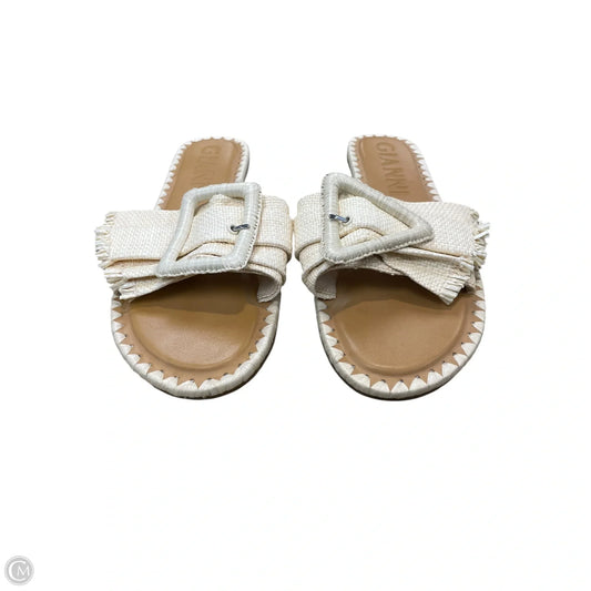 Sandals Flats By Gianni Bini In Cream, Size: 8