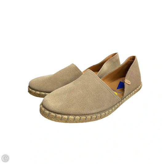Shoes Flats By Clothes Mentor In Tan, Size: 9