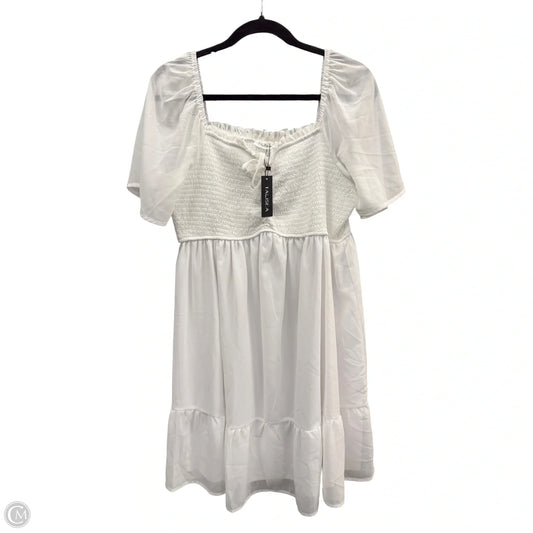 Dress Casual Short By Clothes Mentor In White, Size: Xl