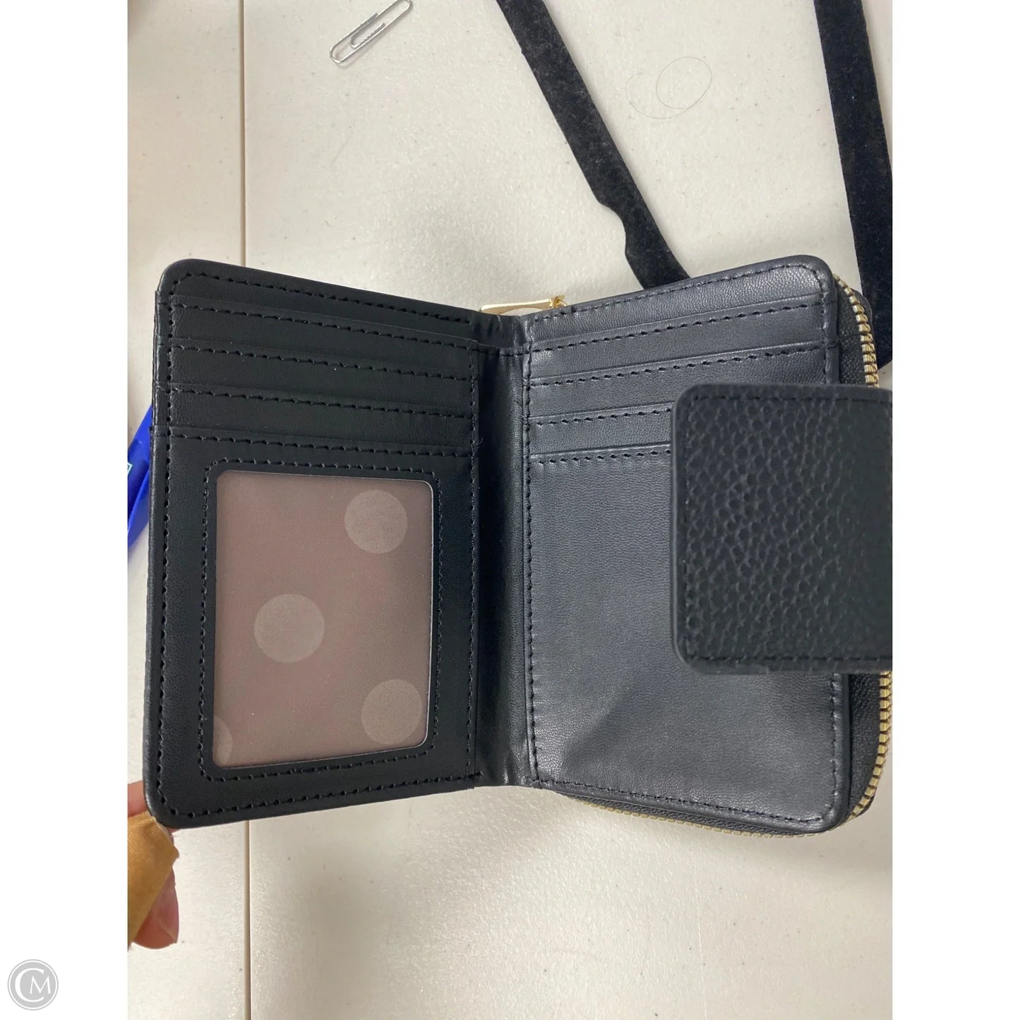 Wallet By Clothes Mentor, Size: Medium