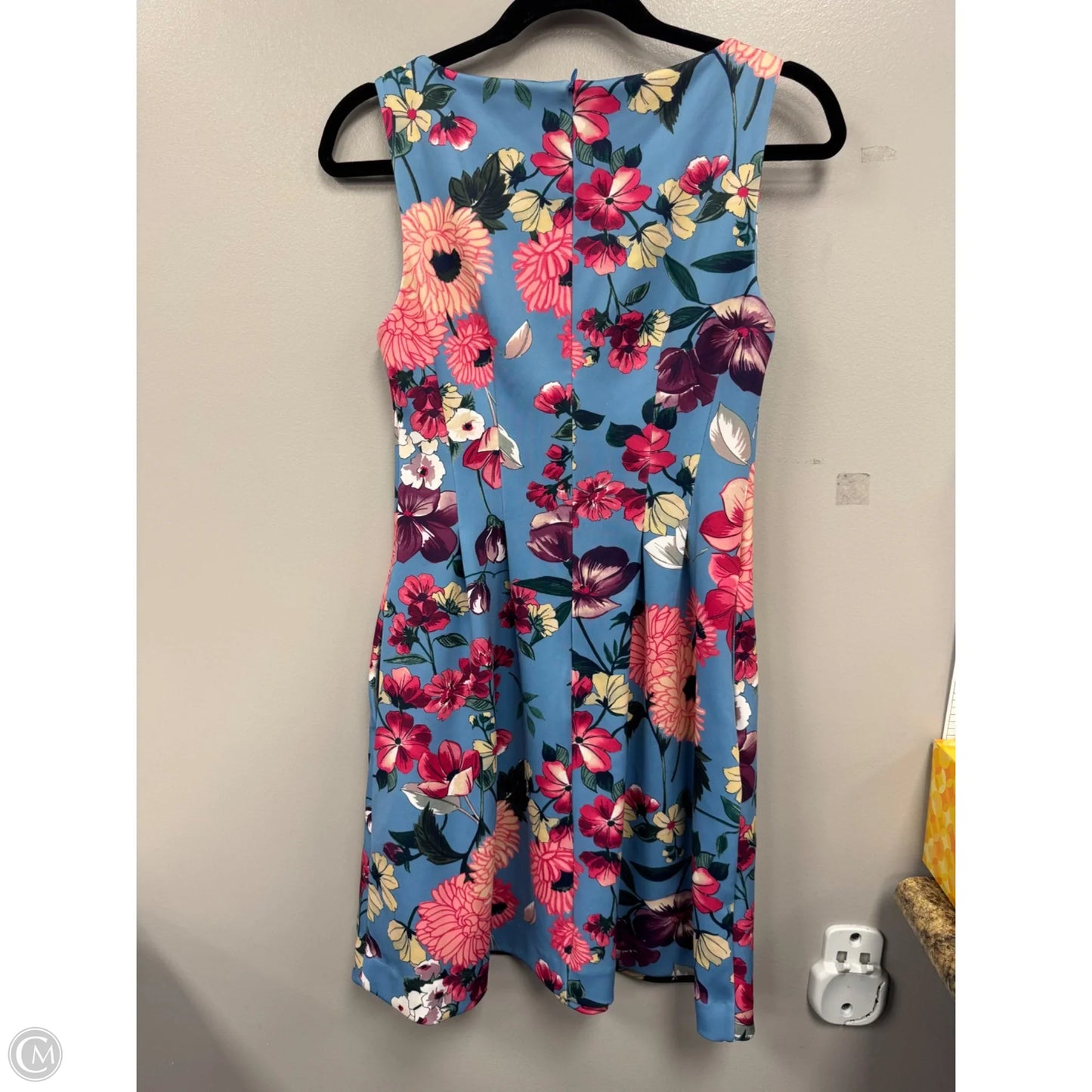 Dress Casual Short By Vince Camuto In Blue & Pink, Size: 4