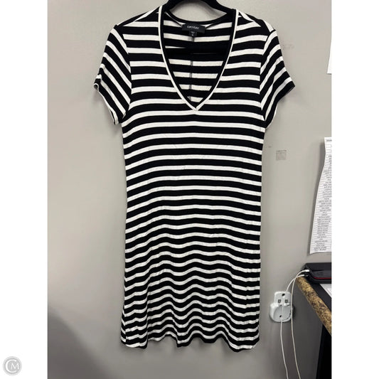 Dress Casual Short By Karen Kane In Black & White, Size: M
