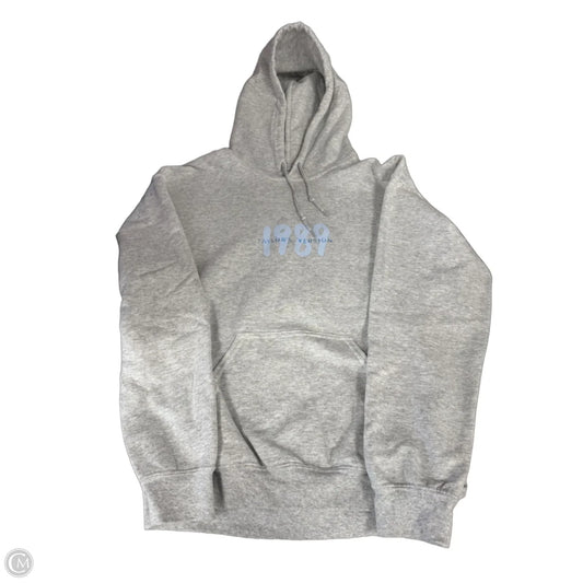 Sweatshirt Hoodie By Clothes Mentor In Grey, Size: M