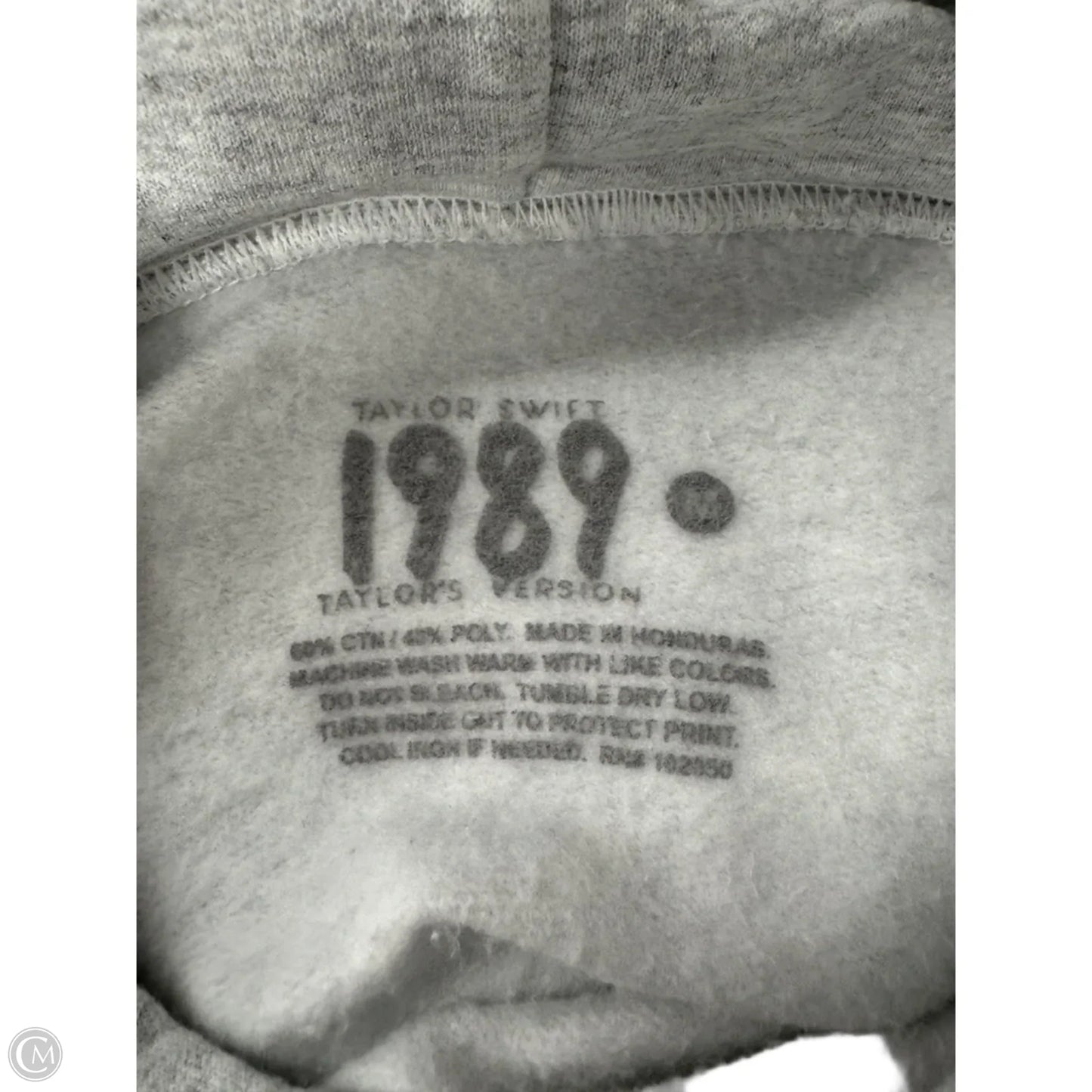 Sweatshirt Hoodie By Clothes Mentor In Grey, Size: M