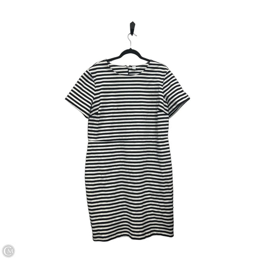 old navy black and white striped dress Women's M Old navy black white striped dress