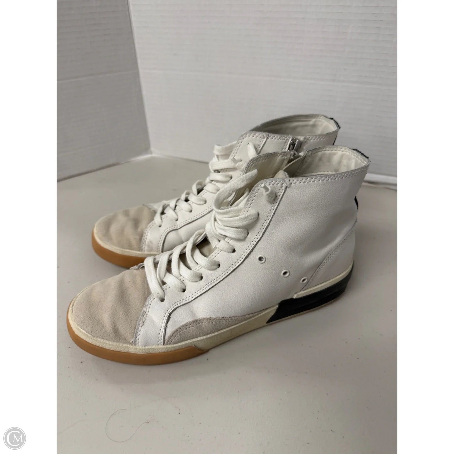 Shoes Sneakers By Dolce Vita In Black & White, Size: 8