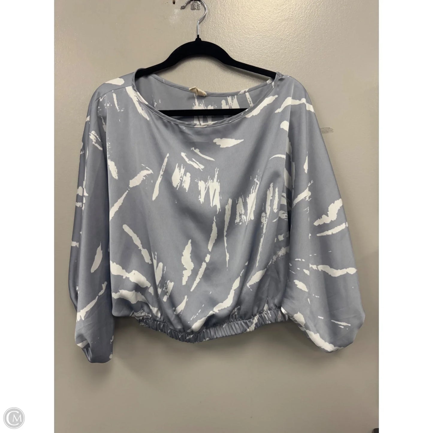 Top 3/4 Sleeve By Clothes Mentor In Grey & White, Size: S