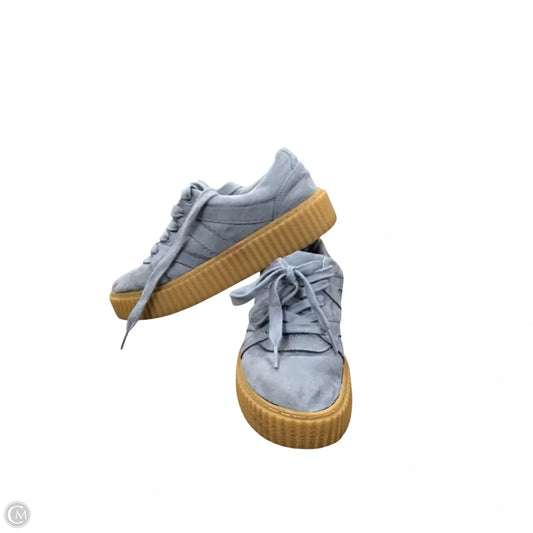 Shoes Sneakers By Indigo Rd In Bronze, Size: 7.5