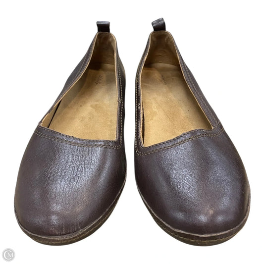 Shoes Flats By Olukai In Brown, Size: 11