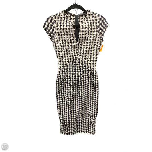 Dress Casual Midi By Zara In Checkered Pattern, Size: Xs