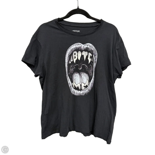 Top Short Sleeve Basic By Torrid In Black & White, Size: M