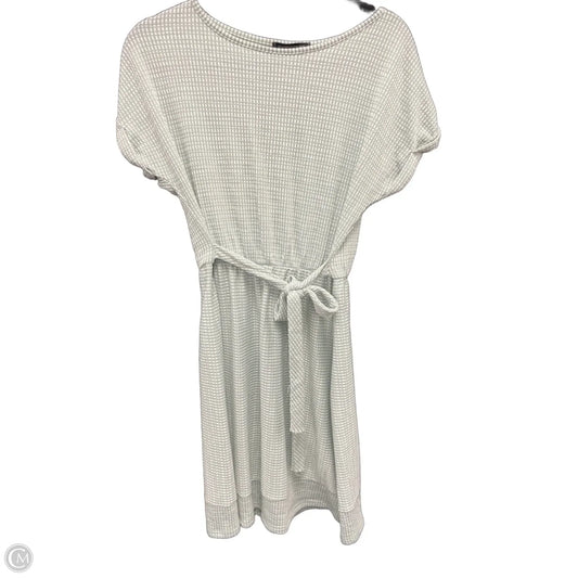 Dress Casual Short By Caution To The Wind In Green & White, Size: M