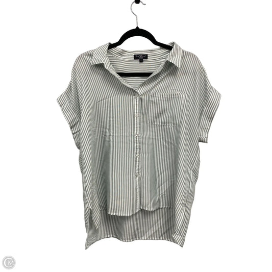 Top Short Sleeve By Velvet Heart In Green & White, Size: L