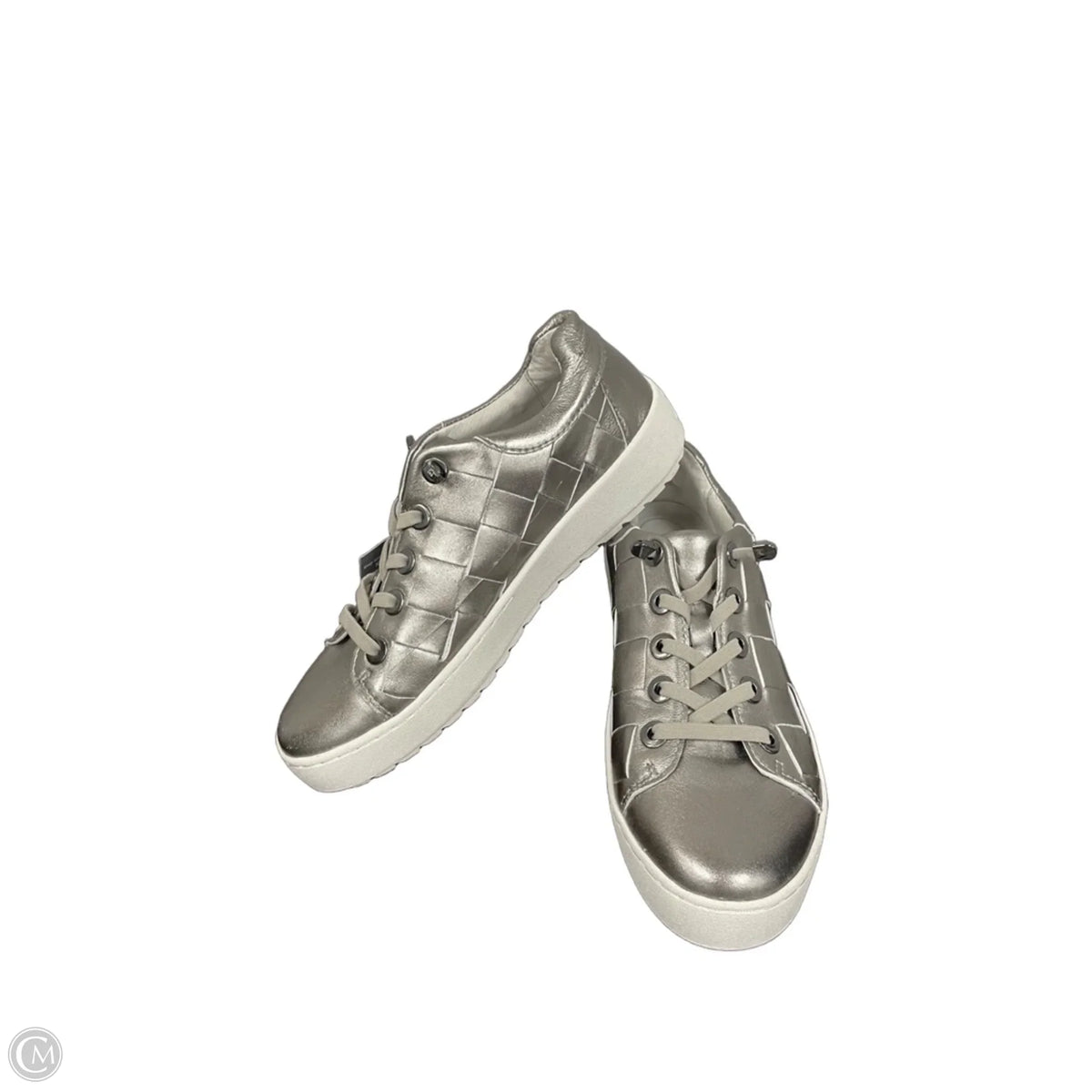 Shoes Flats By Jambu In Silver, Size: 6.5