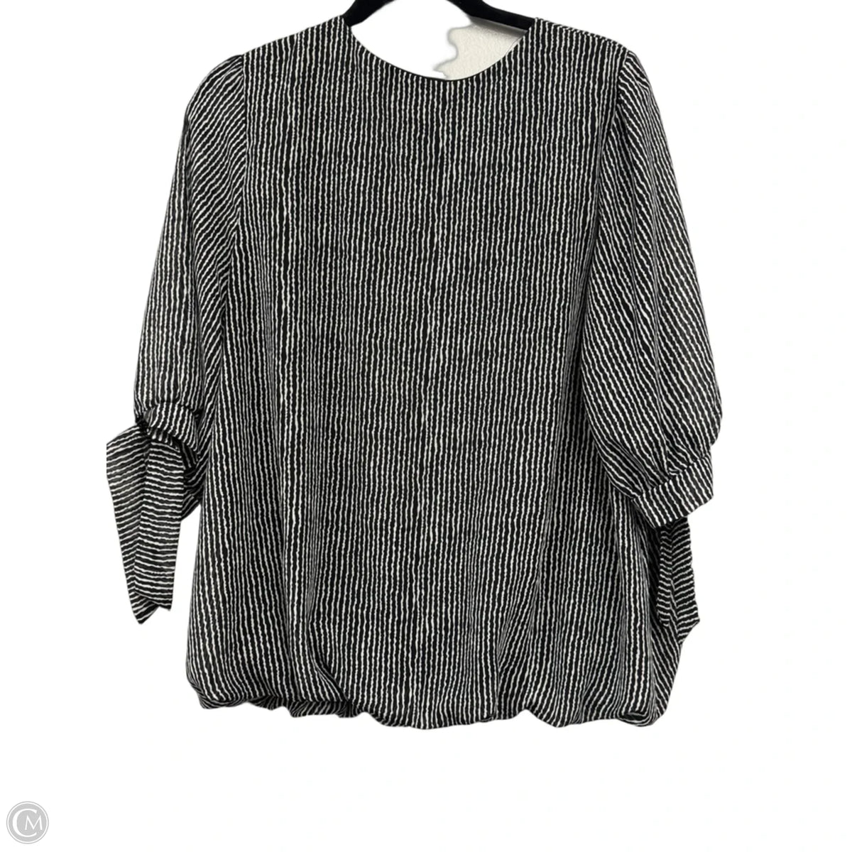 Blouse 3/4 Sleeve By Everleigh In Black & White, Size: L