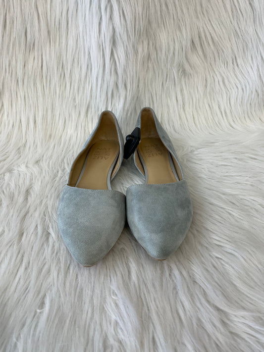 Grey Shoes Flats Naturalizer, Size 6