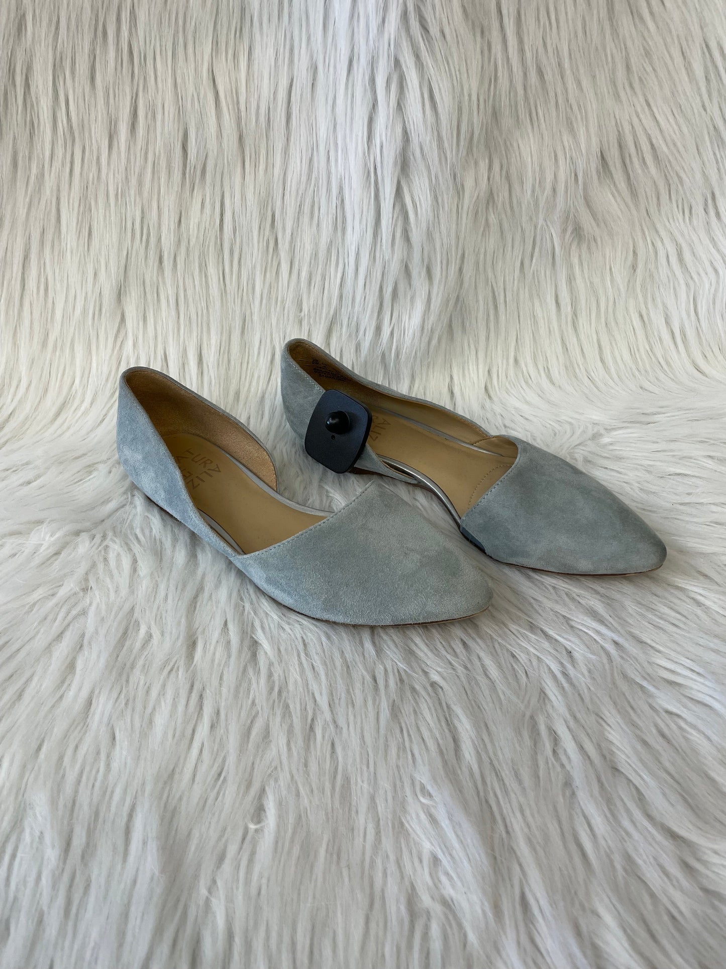 Grey Shoes Flats Naturalizer, Size 6