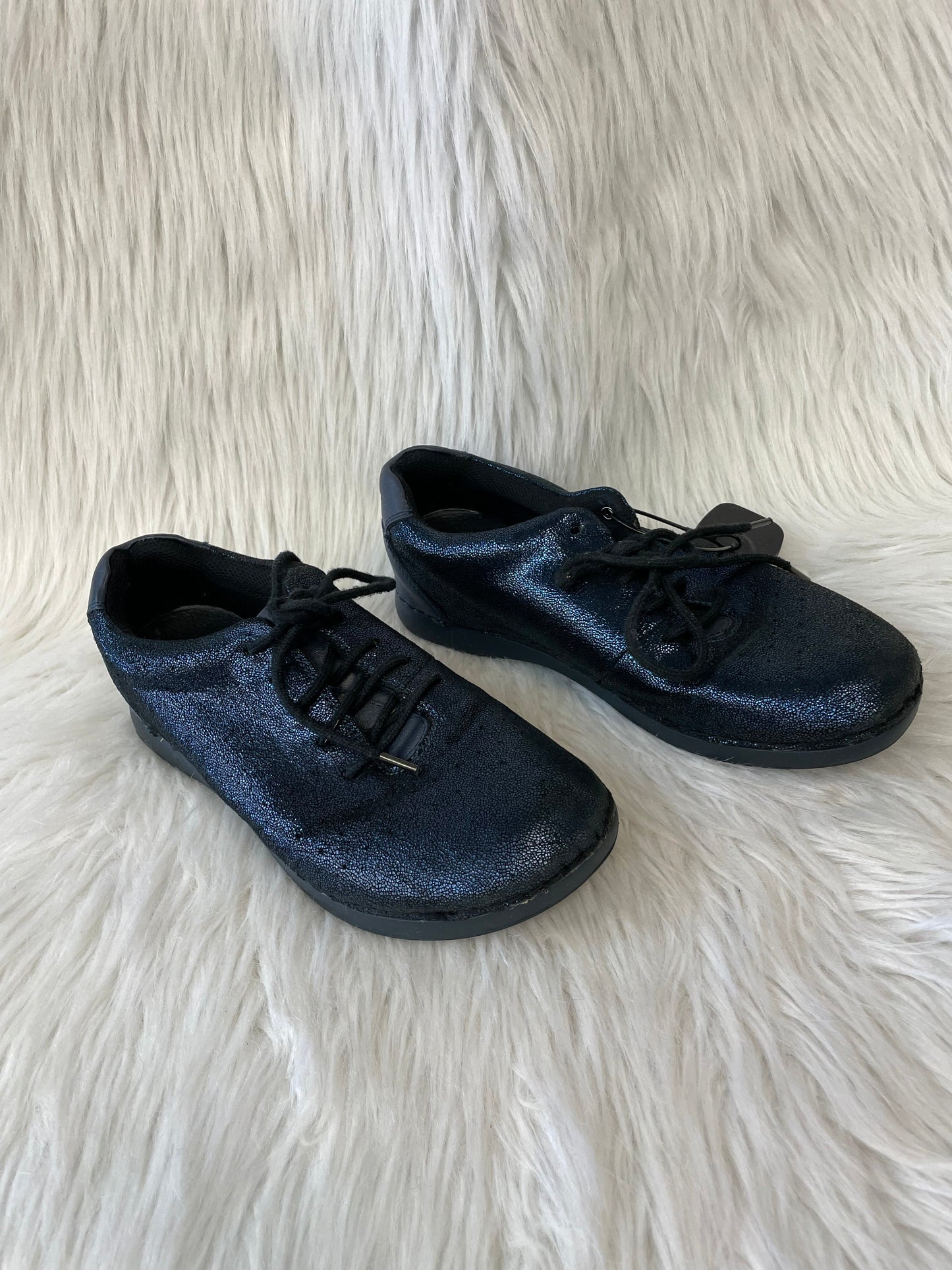 Navy Shoes Flats Alegria, Size 6.5