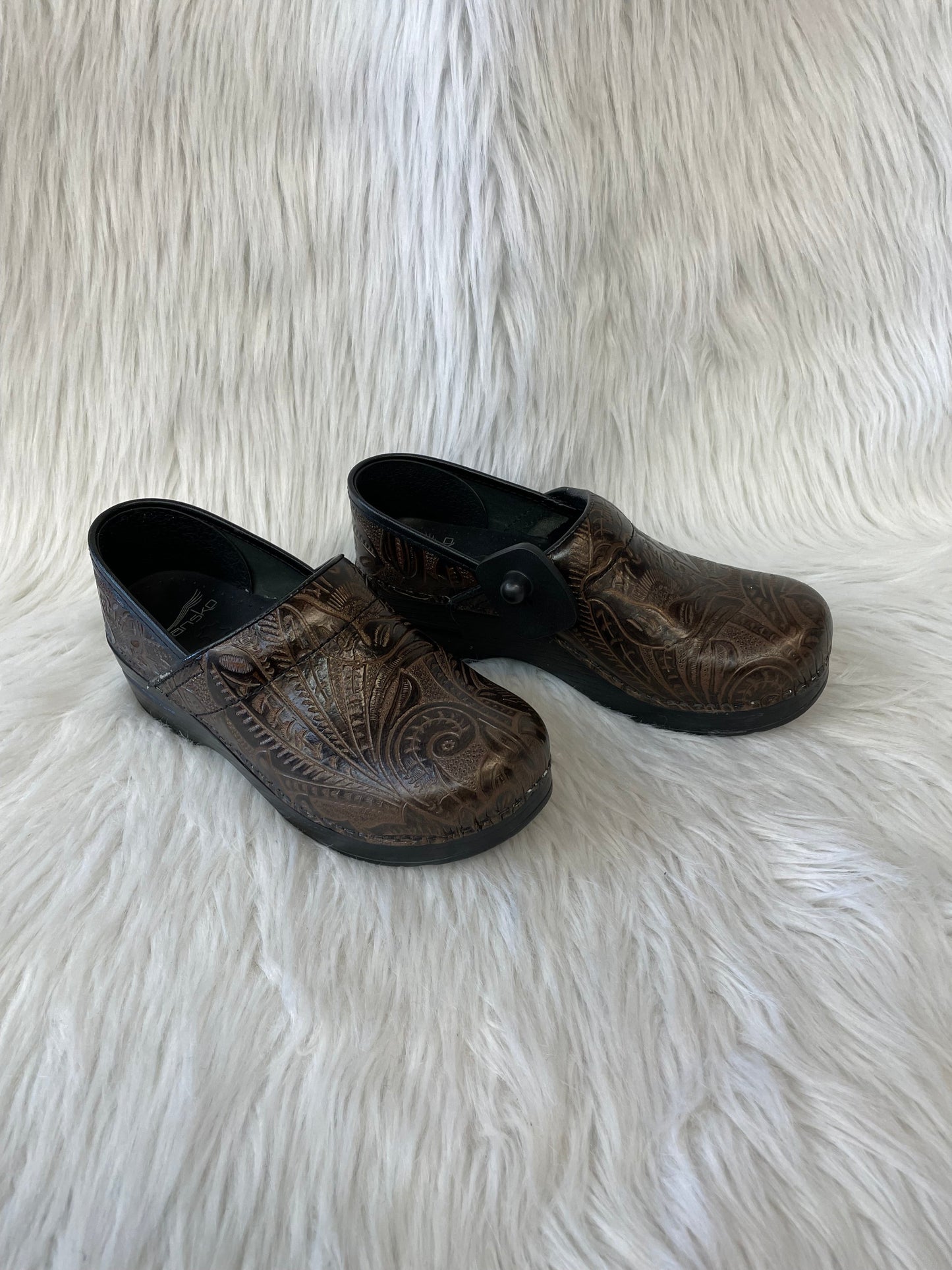 Brown Shoes Heels Wedge Dansko, Size 6.5