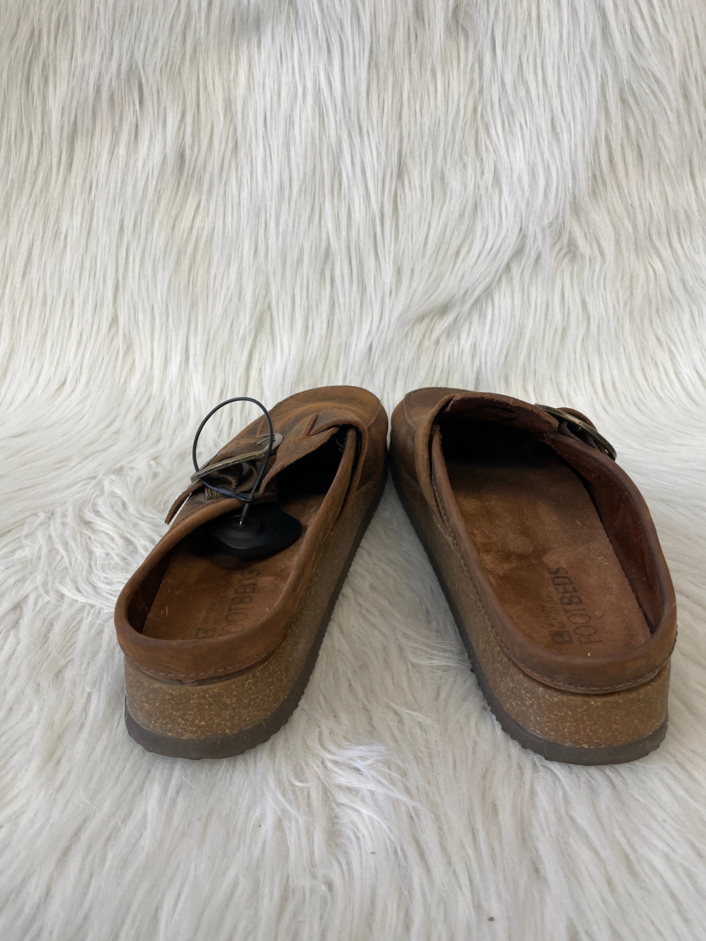 Shoes Flats By White Mountain In Brown, Size: 9.5