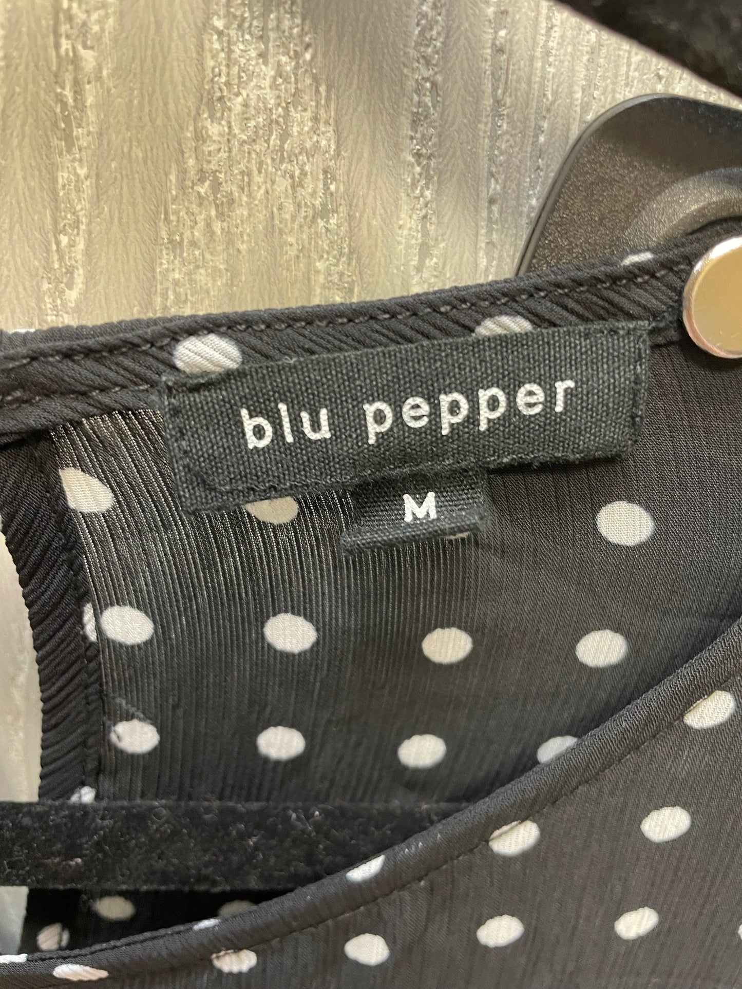 Dress Casual Short By Blu Pepper In Black & White, Size: M