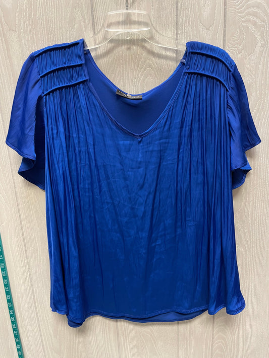 Top Short Sleeve By Lane Bryant In Blue, Size: 1x