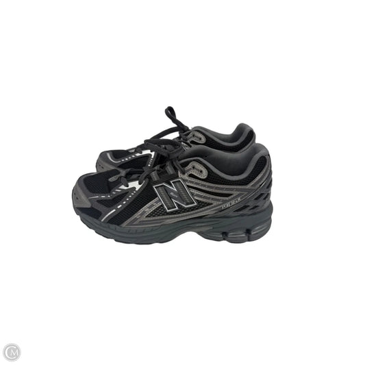 Shoes Athletic By New Balance In Black & Grey, Size: 8.5