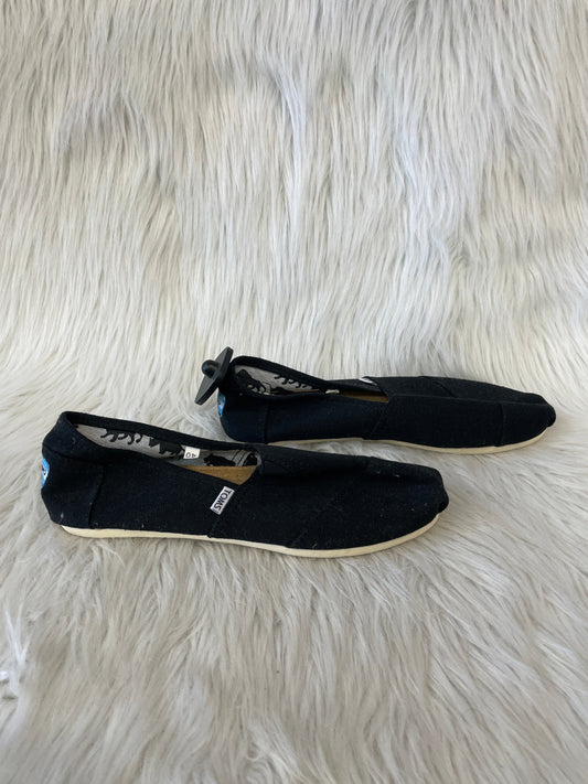 Shoes Flats By Toms In Black, Size: 10