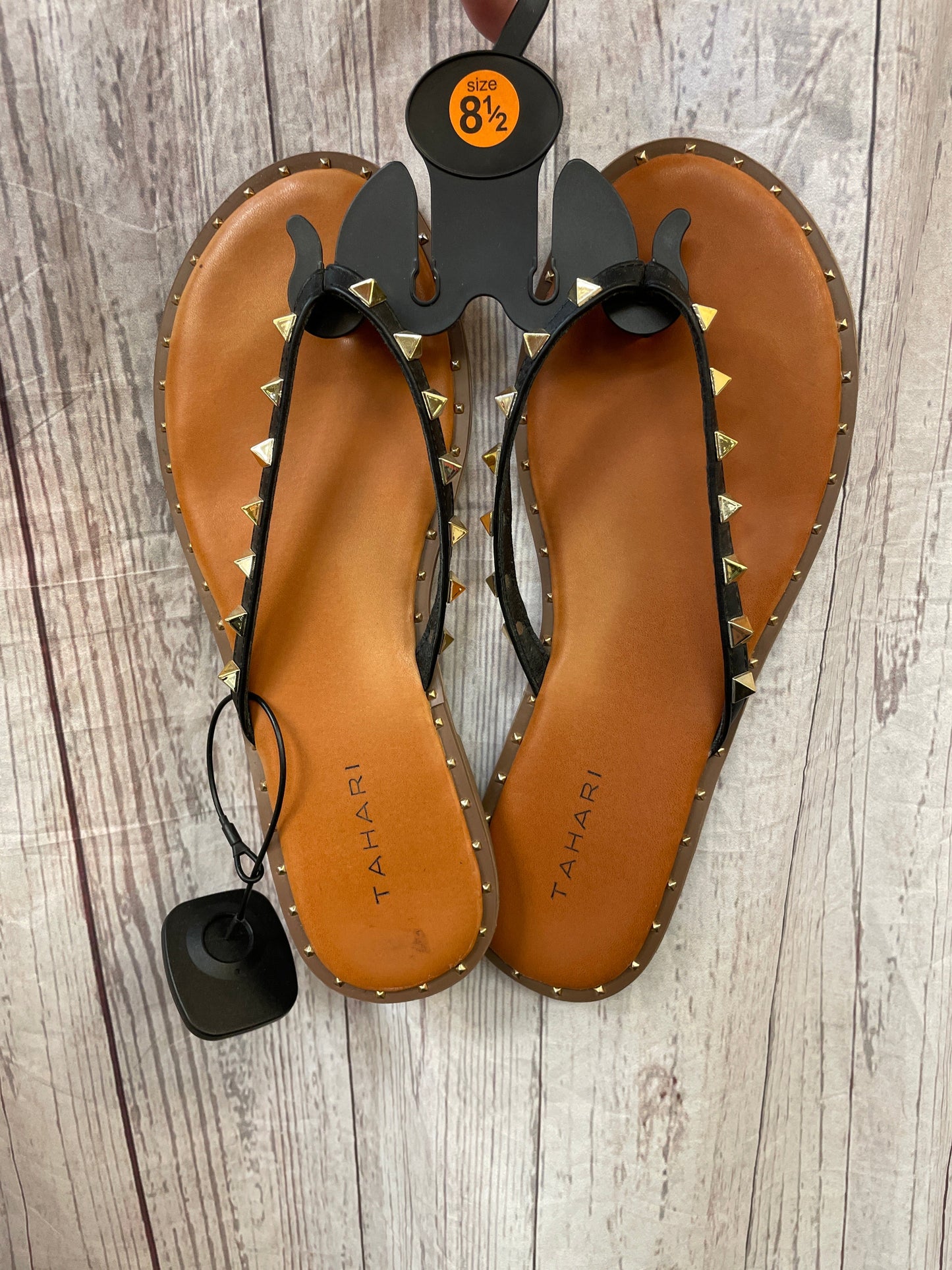 Sandals Flip Flops By Tahari By Arthur Levine  Size: 8.5
