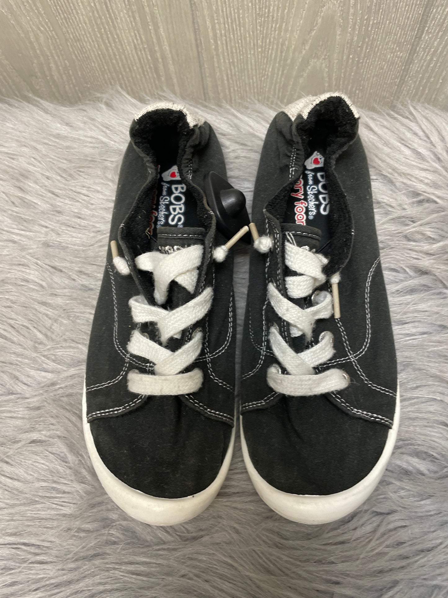 Shoes Sneakers By Bobs In Black, Size: 8