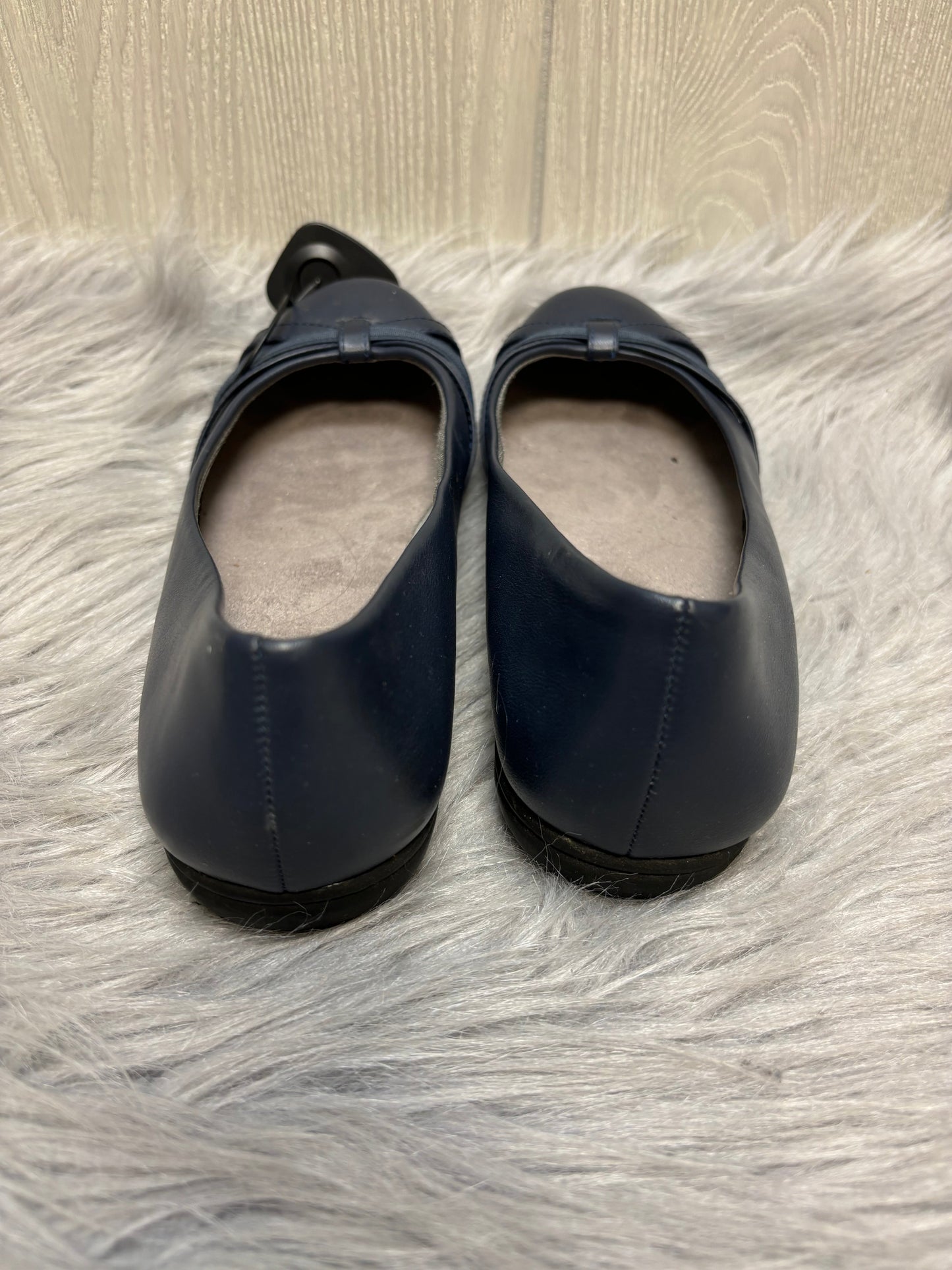 Navy Shoes Flats Life Stride, Size 8
