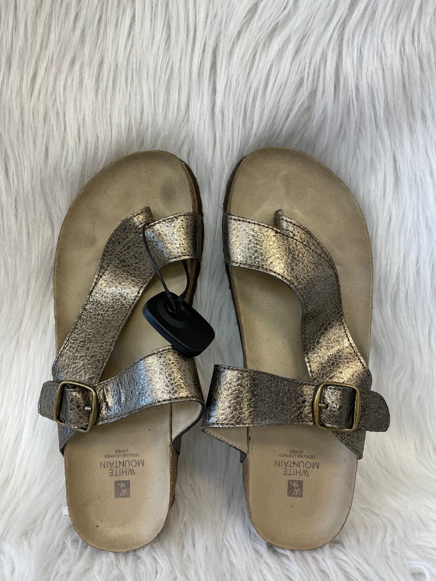 Gold Sandals Flats White Mountain, Size 10