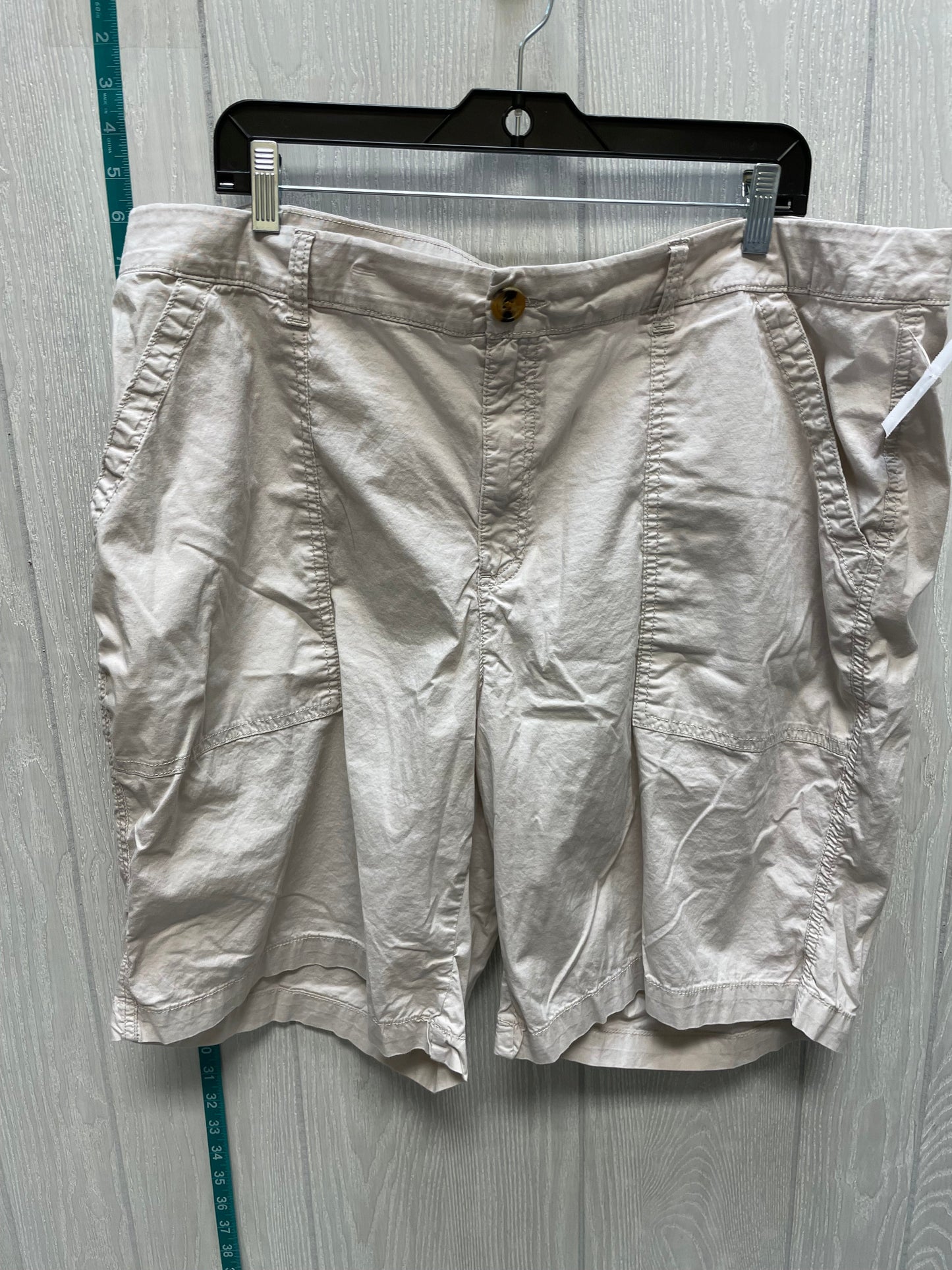 Tan Shorts Style And Company, Size 20