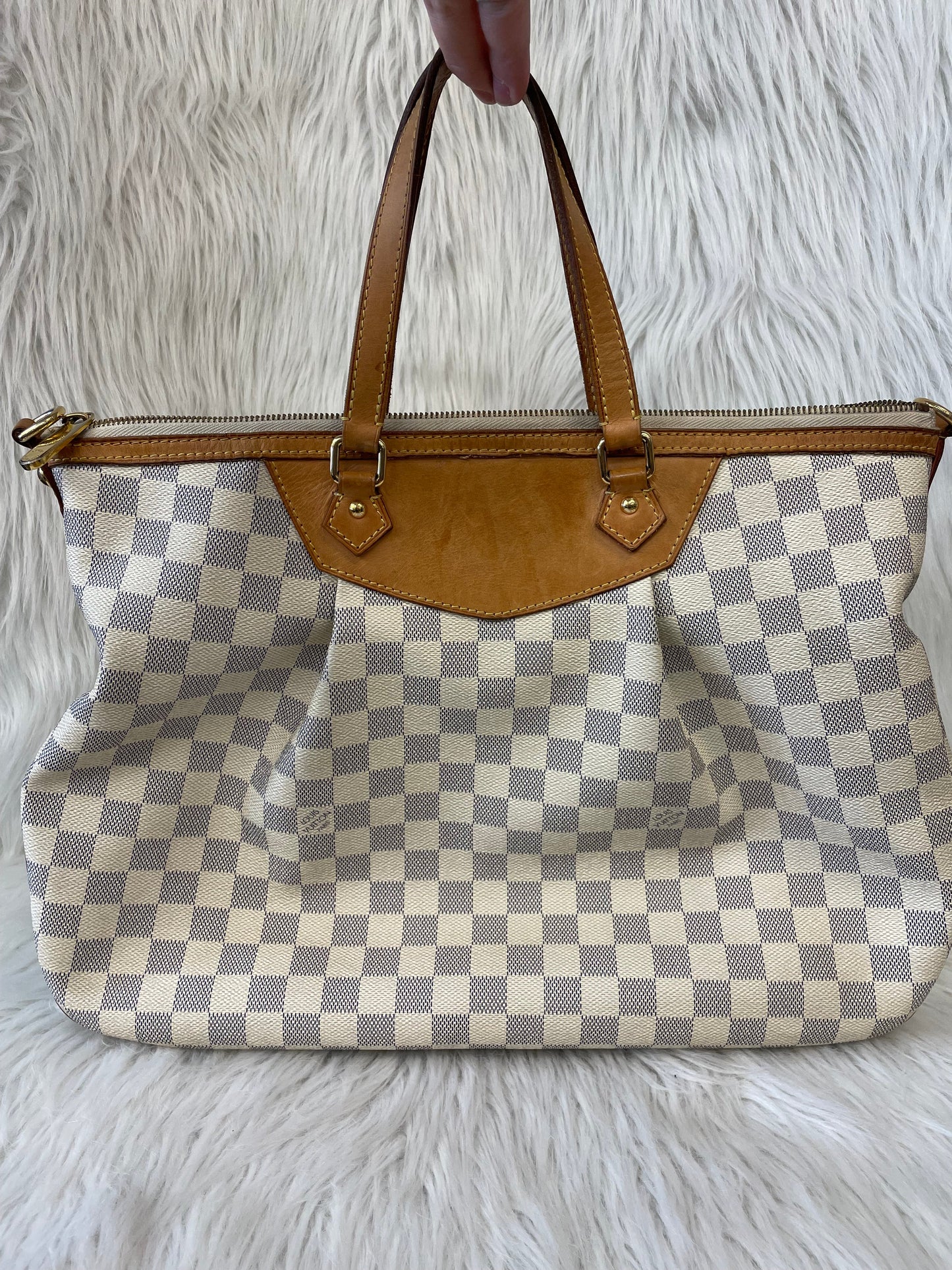 Handbag Luxury Designer Louis Vuitton, Size Large