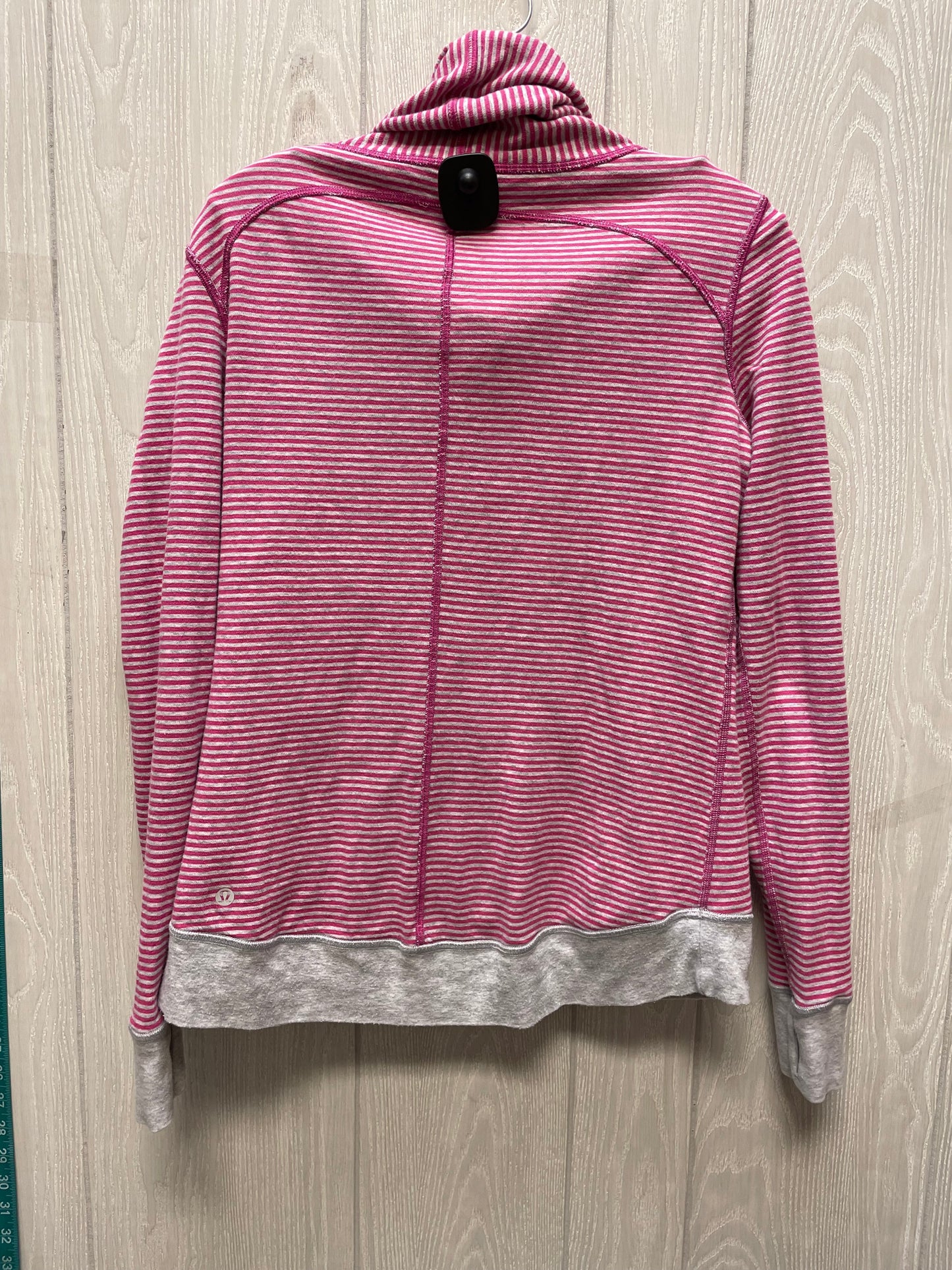 Athletic Top Long Sleeve Collar By Lululemon In Grey & Pink, Size: S