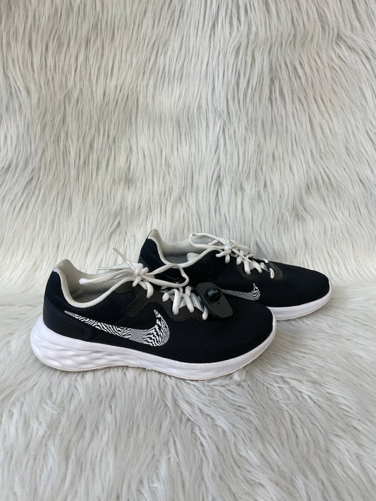 Shoes Sneakers By Nike In White, Size: 10