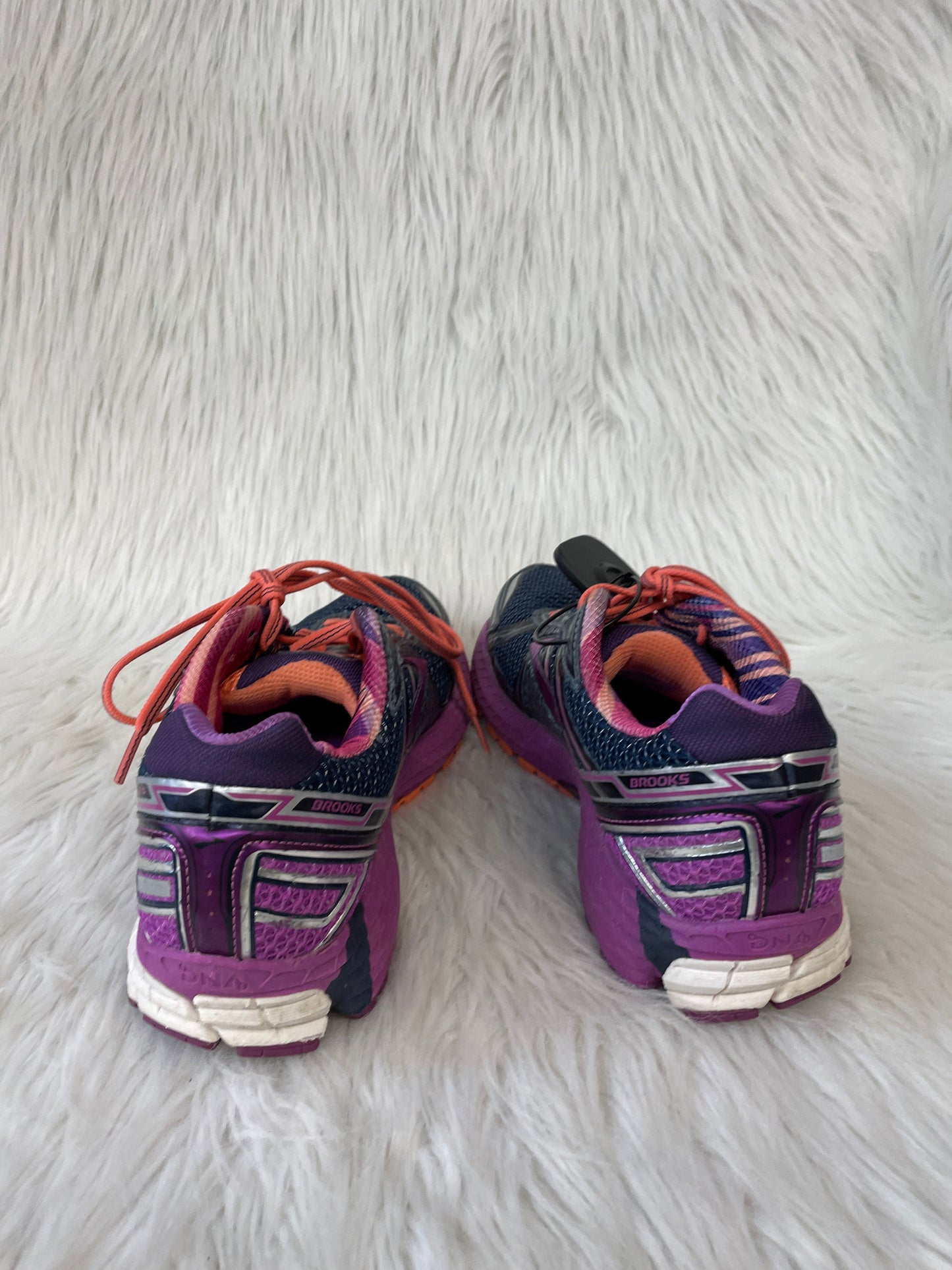 Shoes Athletic By Brooks In Orange & Purple, Size: 9.5