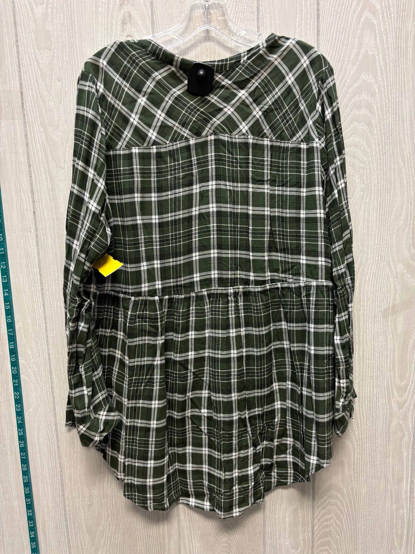 Top Long Sleeve By Torrid In Green & White, Size: 2x