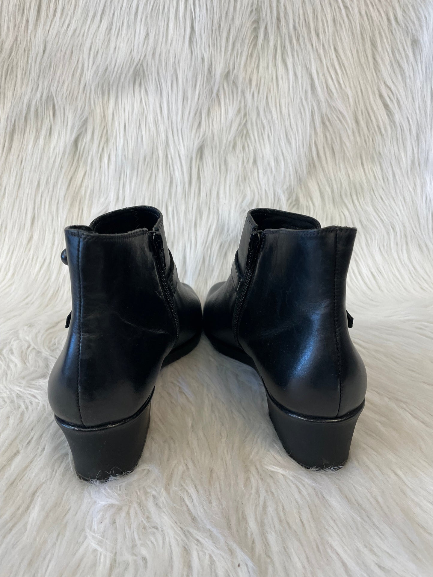 Boots Ankle Heels By Cmc In Black, Size: 10.5