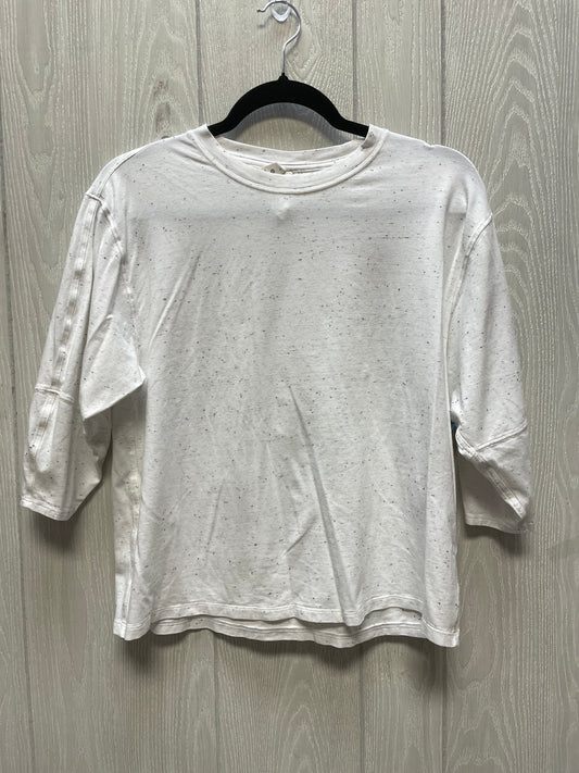 Athletic Top Long Sleeve Crewneck By Lululemon In White, Size: 4