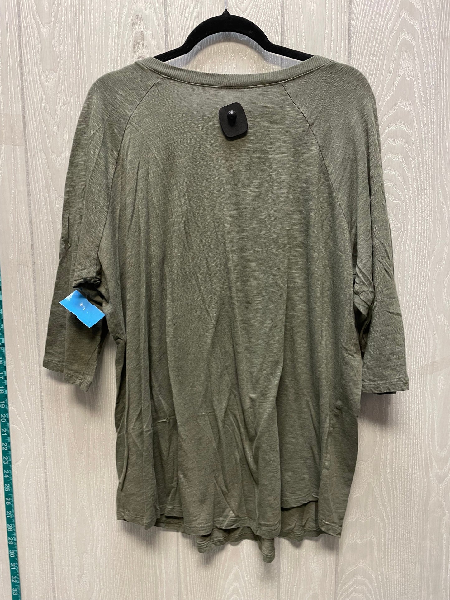 Top 3/4 Sleeve By Torrid In Green, Size: 3x