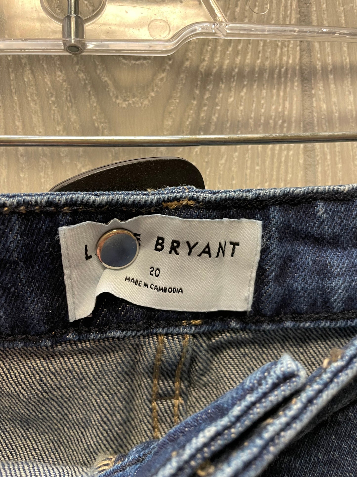 Jeans Cropped By Lane Bryant In Blue Denim, Size: 20