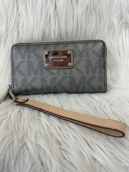 Wristlet Designer By Michael Kors, Size: Medium