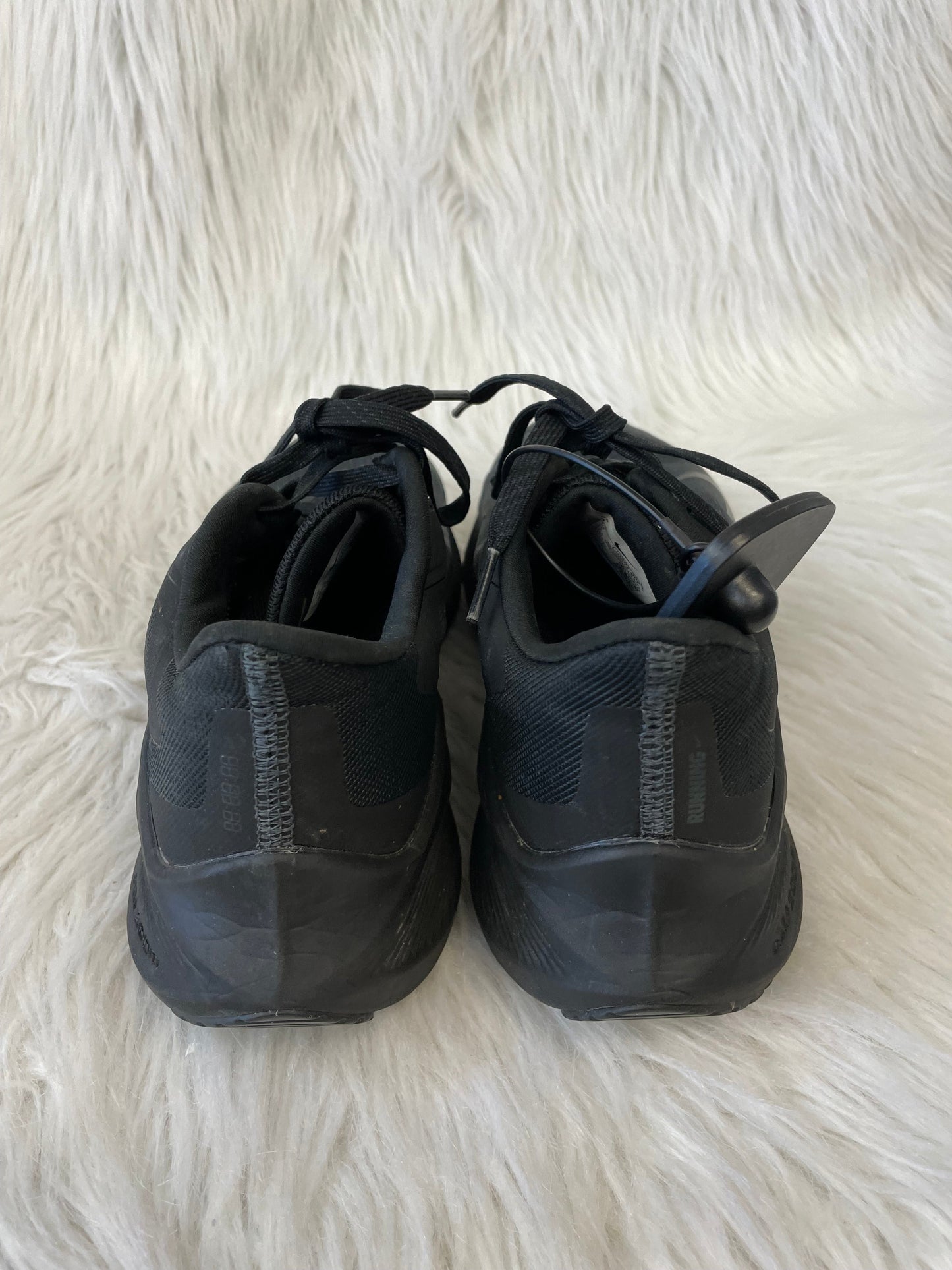 Shoes Athletic By Nike In Black, Size: 8