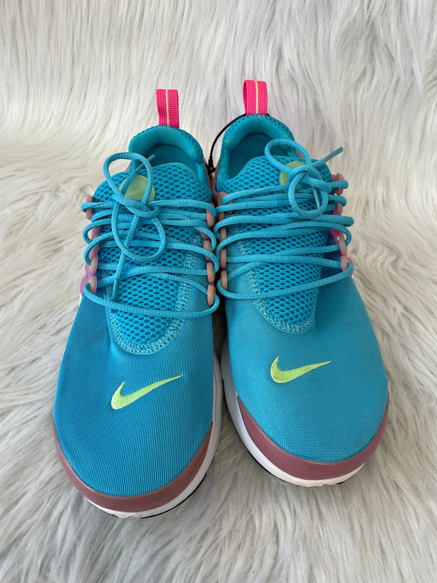 Shoes Athletic By Nike In Blue & Pink, Size: 7.5