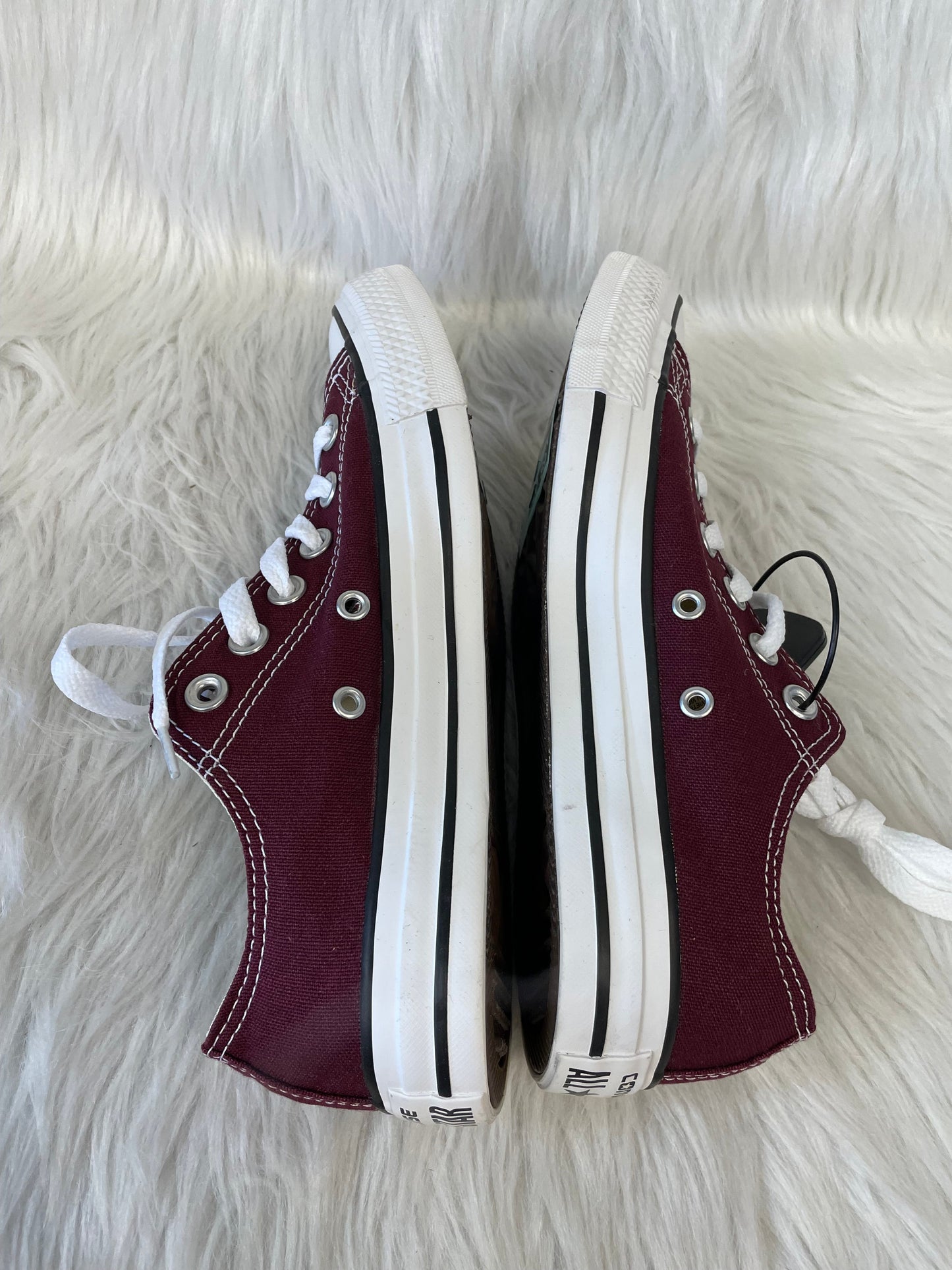 Shoes Sneakers By Converse In Maroon, Size: 7